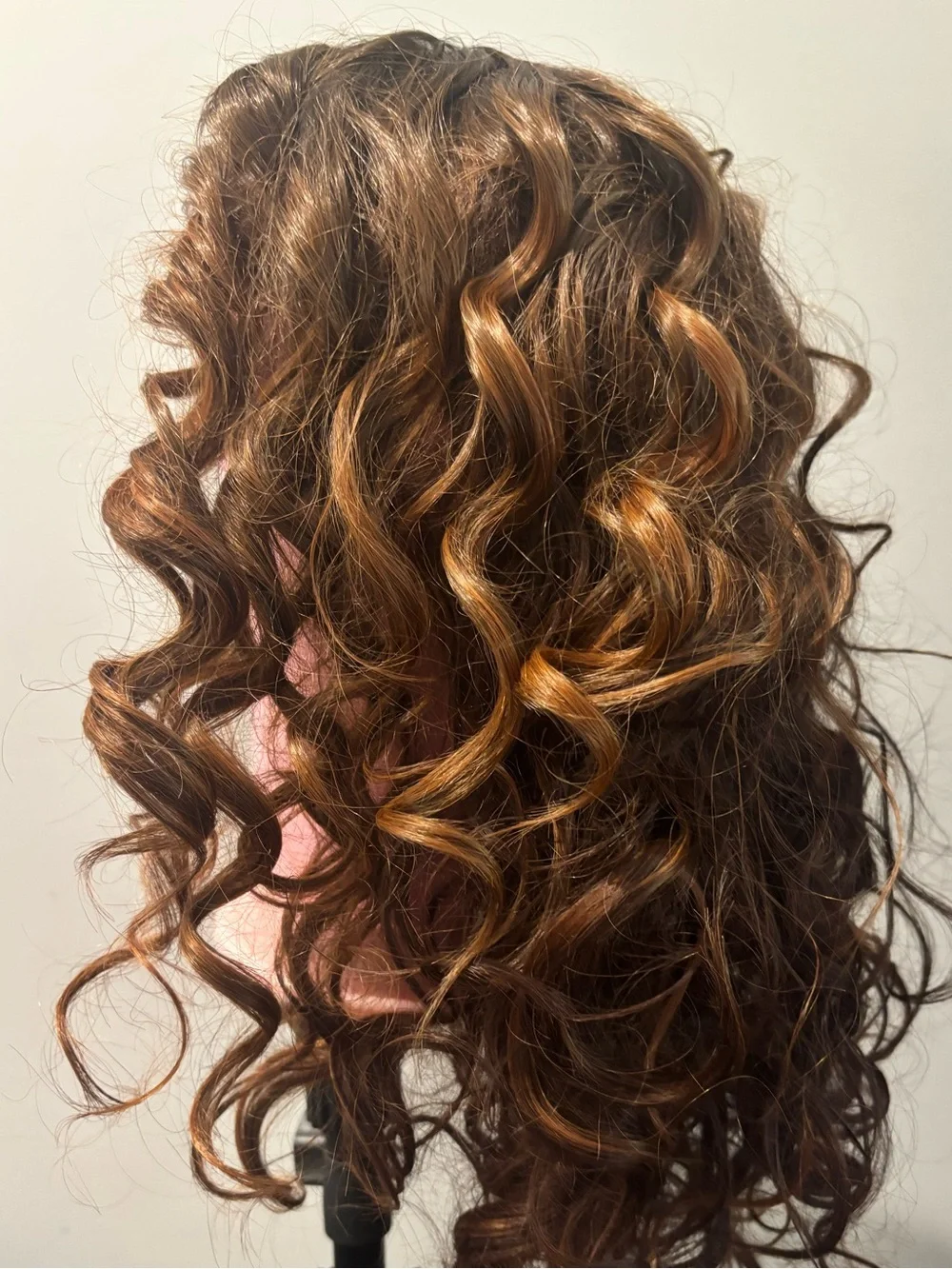 Chelsey Smith Cosmetics - Carry (Ginger Blend) Women’s Synthetic Wig Petite